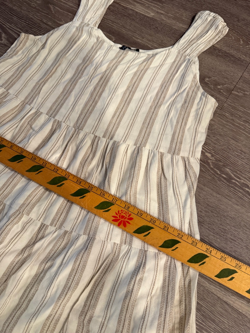Very J Tiered Babydoll Dress Women’s L Neutral Stripe Sleeveless Mini Dress - Picture 5 of 6